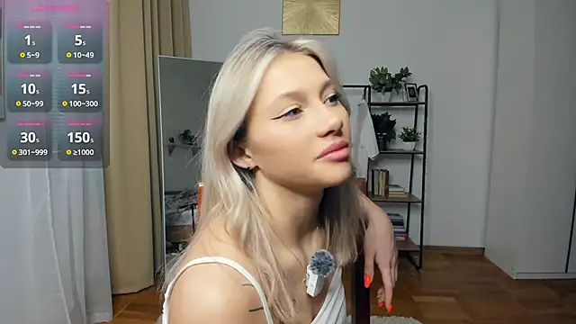 Snapshot of FaaBinaa chatting on 1, 12, 2025 FaaBinaa online show from 1, 12, 2025