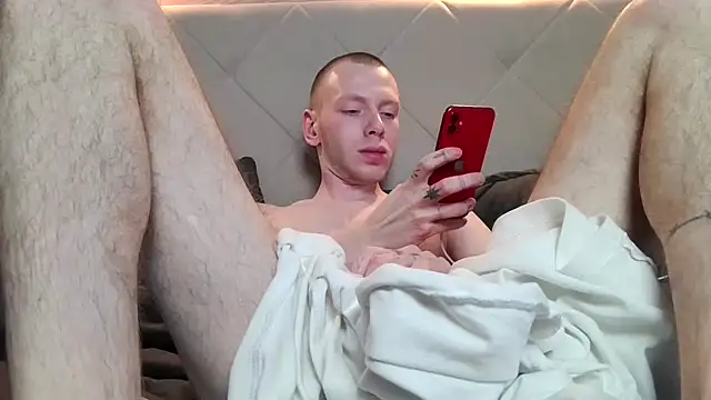 Snapshot of RikkiandCarl chatting on 15, 1, 2026 RikkiandCarl online show from 15, 1, 2026