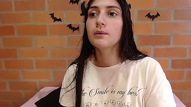 Montserrat Jay online show from 29, 10, 2025