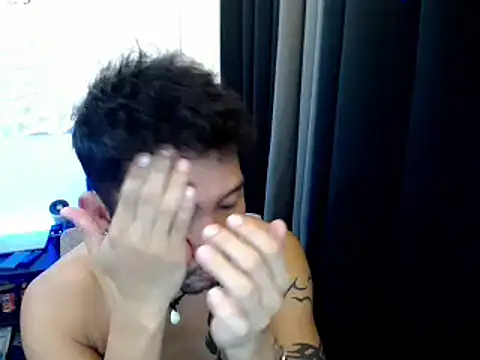 Snapshot of Thefriskyasian chatting on 1, 10, 2025 Thefriskyasian online show from 1, 10, 2025