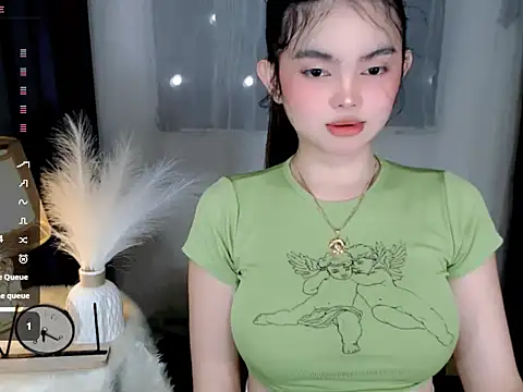 Snapshot of wildest_fantasy chatting on 17, 12, 2025 wildest fantasy online show from 17, 12, 2025