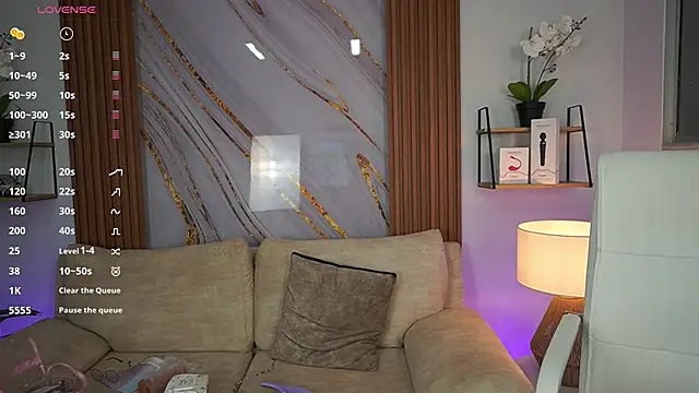 MilaCrave online show from 29, 9, 2025