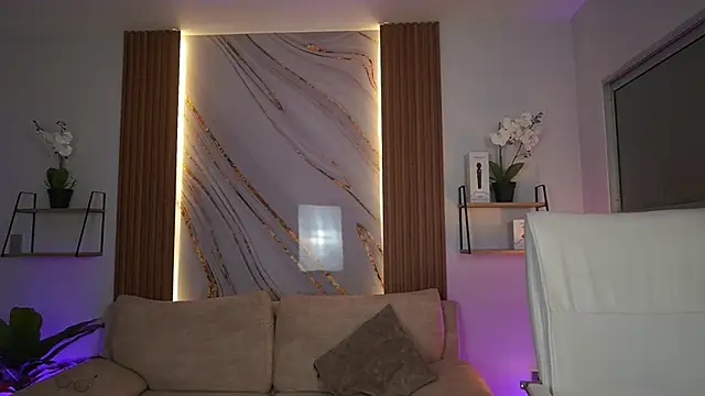 MilaCrave online show from 16, 12, 2025