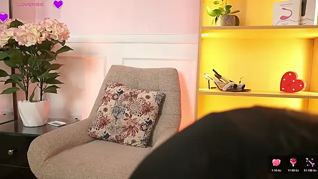 MilaCrave online show from 27, 3, 2026