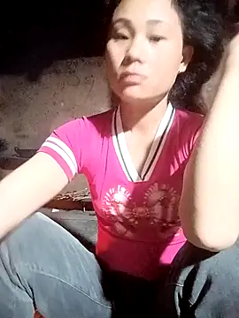 Snapshot of Ruaiuoi chatting on 5, 7, 2026 Ruaiuoi online show from 5, 7, 2026