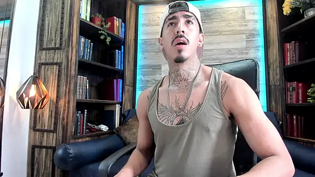 Snapshot of Donovan_Desmond chatting on 24, 10, 2025 Donovan Desmond online show from 24, 10, 2025