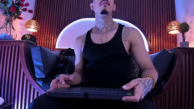 Snapshot of Donovan_Desmond chatting on 10, 2, 2026 Donovan Desmond online show from 10, 2, 2026