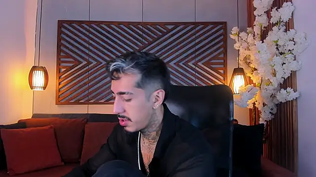 Snapshot of Donovan_Desmond chatting on 15, 2, 2026 Donovan Desmond online show from 15, 2, 2026