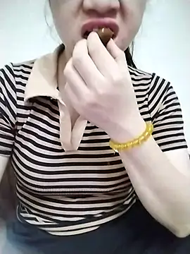 Mie rose online show from 17, 2, 2026