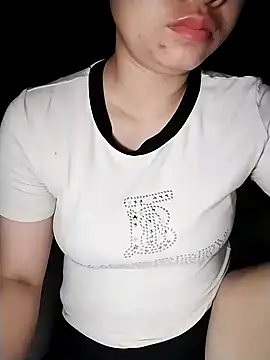 Snapshot of Mie_rose chatting on 29, 4, 2026 Mie rose online show from 29, 4, 2026