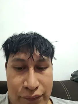 Snapshot of surdotravieso chatting on 9, 10, 2025 surdotravieso online show from 9, 10, 2025