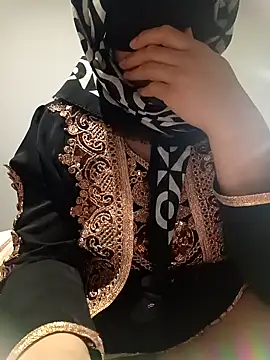 ezgi2545 online show from 4, 2, 2026