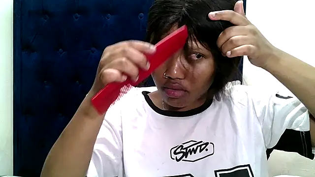 BUNNYCHOWX28 online show from 13, 12, 2025