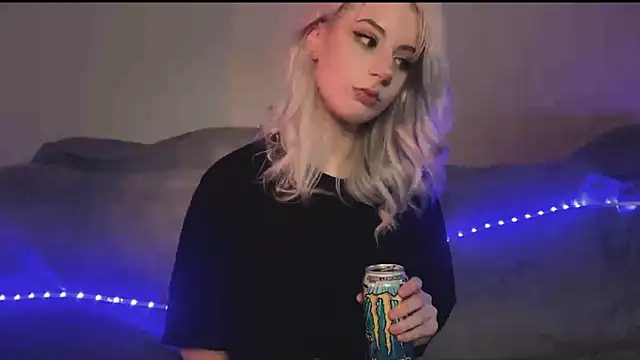 Snapshot of snowy_lisa chatting on 3, 2, 2026 snowy lisa online show from 3, 2, 2026