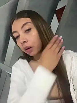 Sara-cooper2 online show from 7, 3, 2026