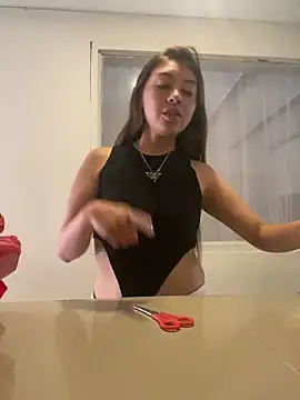 Sara-cooper2 online show from 8, 3, 2026