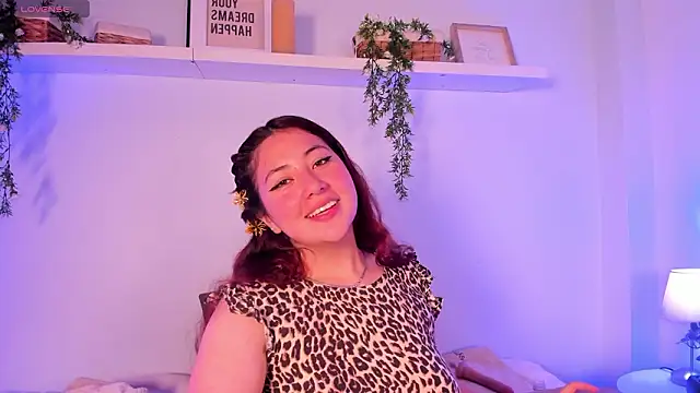 Nicolle Evanss  online show from 3, 2, 2026