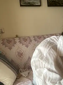 Snapshot of Mier-cn chatting on 10, 9, 2025 Mier-cn online show from 10, 9, 2025