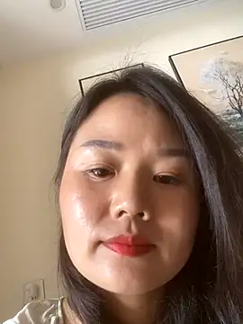 Snapshot of Mier-cn chatting on 10, 10, 2025 Mier-cn online show from 10, 10, 2025