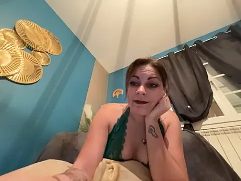 minettedusud online show from 17, 11, 2025