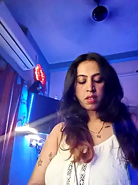 Snapshot of Love_Beauty01 chatting on 2, 3, 2026 Love Beauty01 online show from 2, 3, 2026