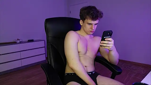 Snapshot of Ricky_Becko chatting on 20, 11, 2025 Ricky Becko online show from 20, 11, 2025