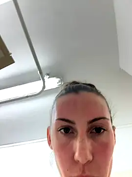 Snapshot of MilaRenee chatting on 20, 9, 2025 MilaRenee online show from 20, 9, 2025