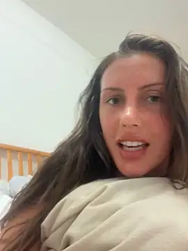 Snapshot of MilaRenee chatting on 30, 10, 2025 MilaRenee online show from 30, 10, 2025