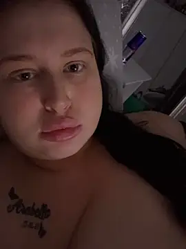 Snapshot of brunetteGirl274 chatting on 12, 10, 2025 brunetteGirl274 online show from 12, 10, 2025