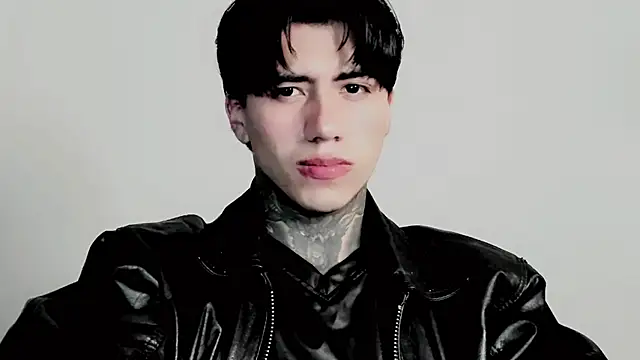 Snapshot of Alex_bdsmz chatting on 7, 11, 2025 Alex bdsmz online show from 7, 11, 2025