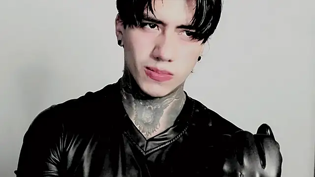 Snapshot of Alex_bdsmz chatting on 11, 11, 2025 Alex bdsmz online show from 11, 11, 2025