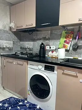 JaneetDeea online show from 15, 4, 2026