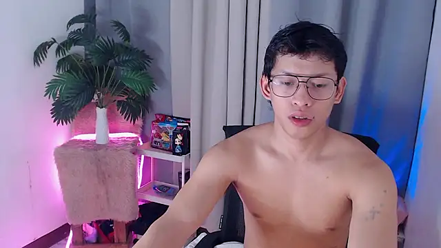 pinkcock froi2305 online show from 16, 3, 2026