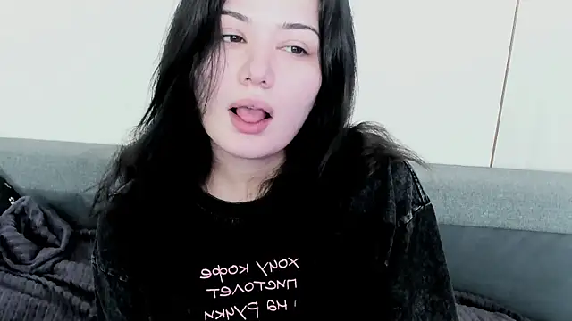 Snapshot of Dark_Moni chatting on 4, 7, 2026 Dark Moni online show from 4, 7, 2026