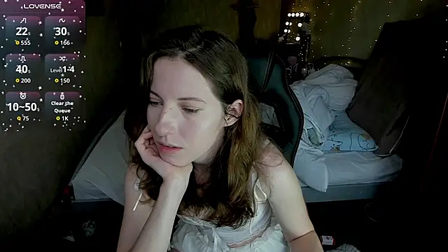 Snapshot of Agata_in_Wonderland chatting on 13, 11, 2025 Agata in Wonderland online show from 13, 11, 2025