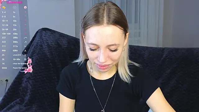 NyxaThorn online show from 16, 9, 2025