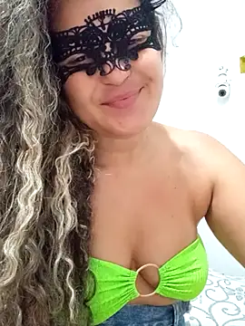 RaphinhaSanches online show from 24, 10, 2025