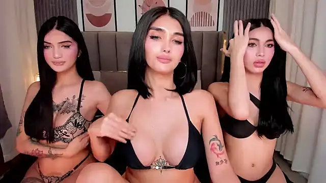 Snapshot of GeorginaMiller04 chatting on 8, 10, 2025 GeorginaMiller04 online show from 8, 10, 2025