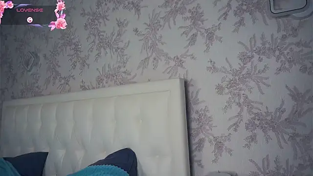 MalvinaKroening online show from 24, 11, 2025