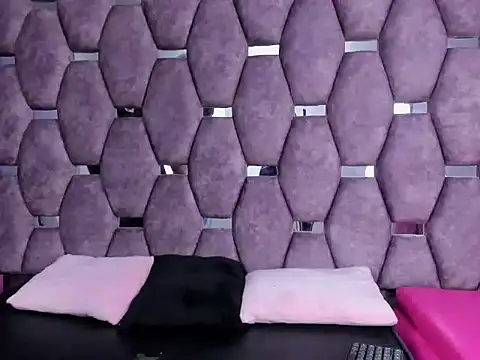 hazel 18  online show from 9, 4, 2026