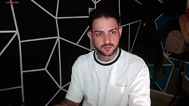 nicolastorres99 online show from 31, 10, 2025