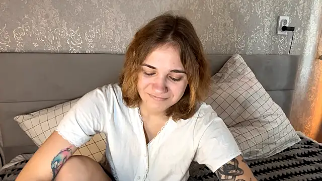 SunPunnyGirl online show from 19, 10, 2025