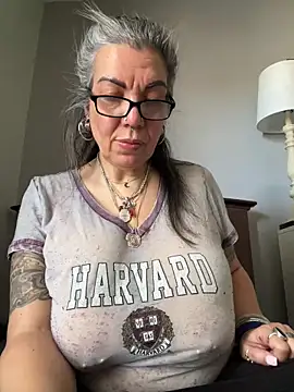 dieseldame1313 online show from 25, 1, 2025