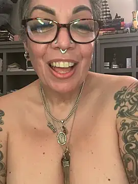 dieseldame1313 online show from 30, 5, 2026
