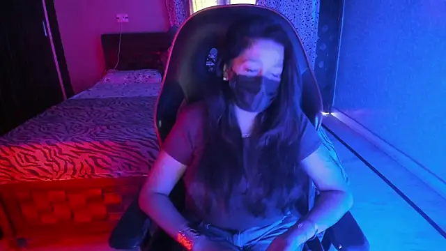 Snapshot of ShylaGill chatting on 31, 10, 2025 ShylaGill online show from 31, 10, 2025