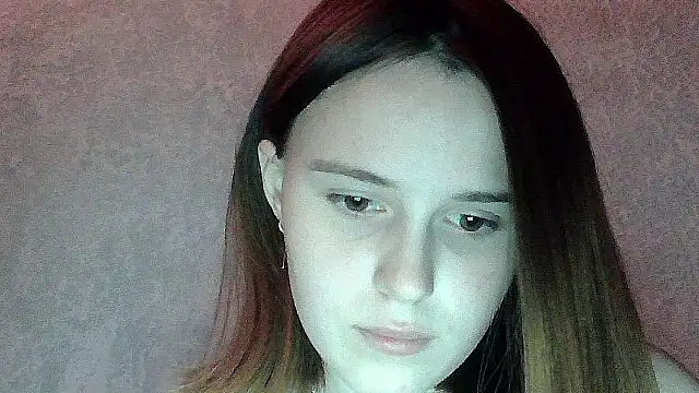 SweetLoraa online show from 31, 10, 2025