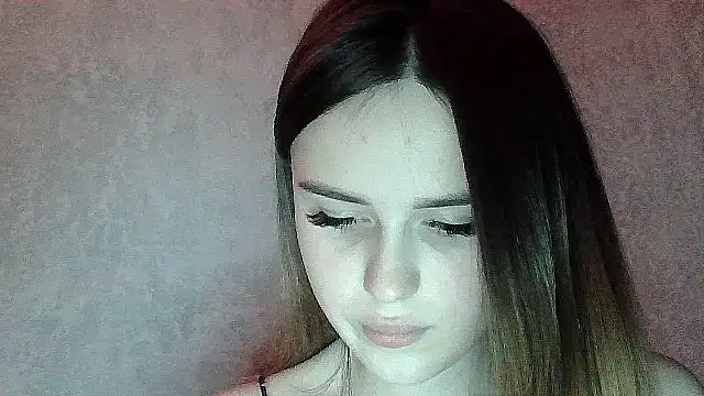 SweetLoraa online show from 14, 1, 2026