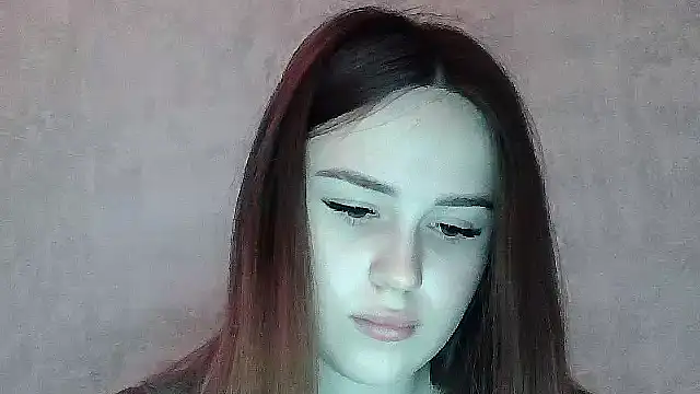 SweetLoraa online show from 17, 4, 2026