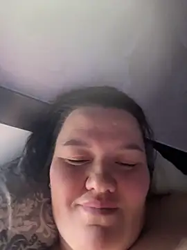 SunnyLeila2101 online show from 10, 3, 2026