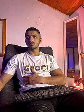 ArturoCardona  online show from 26, 11, 2025